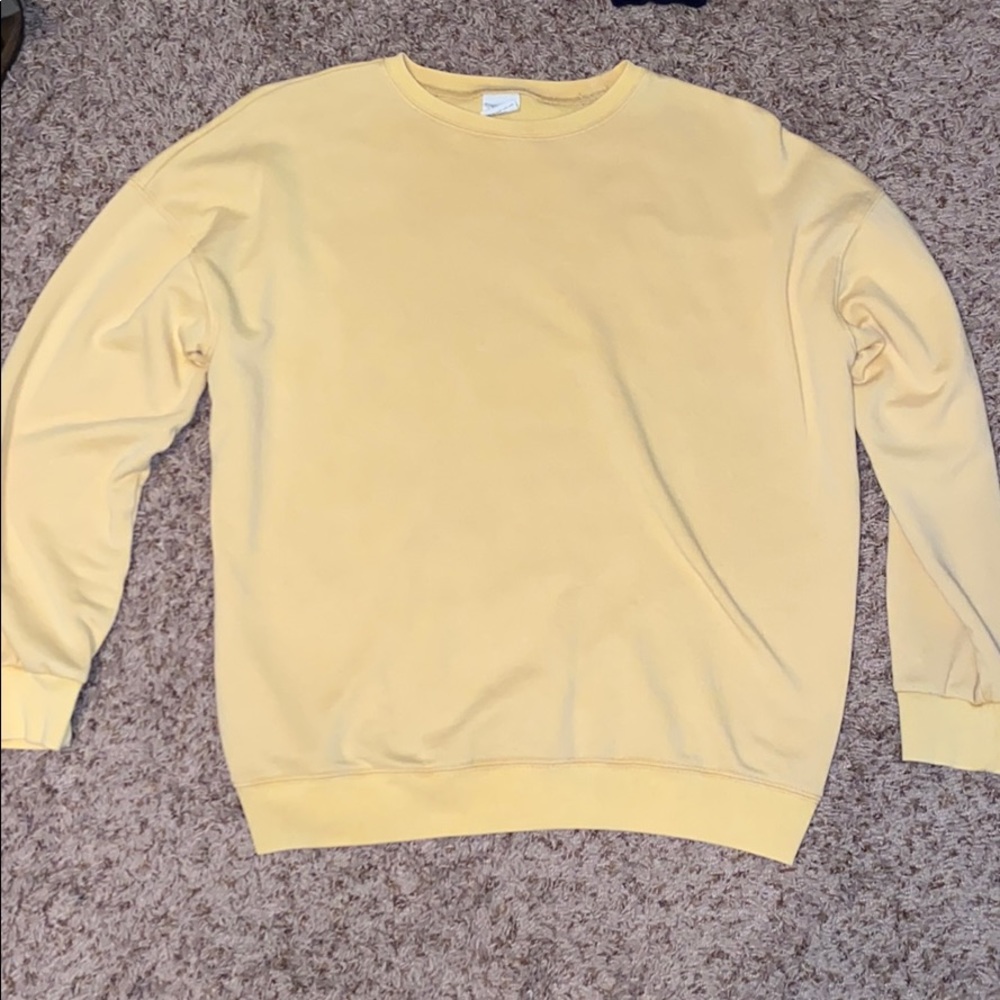 crew neck sweatshirt
